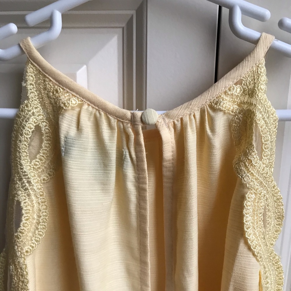 PacSun Halter Top - Picture 3 of 5